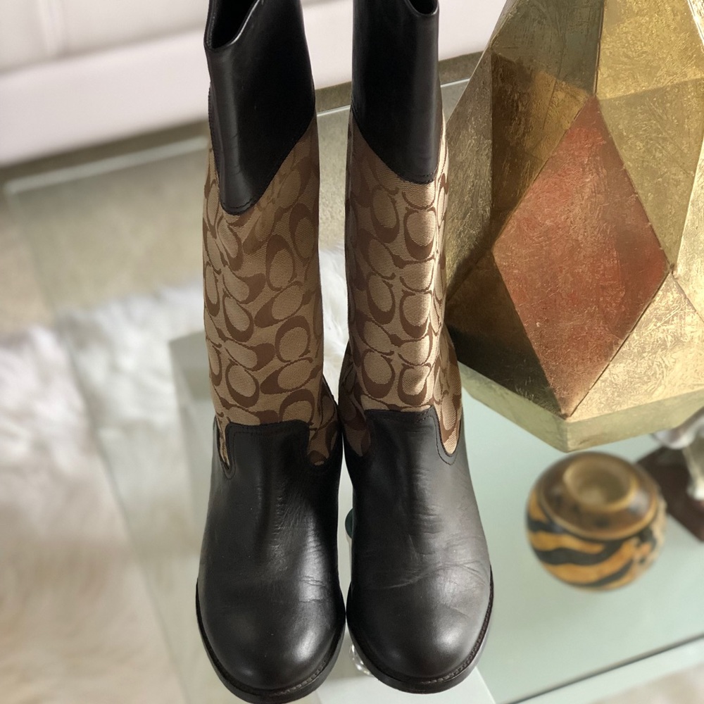 Coach Signature C Riding Boots Size 6